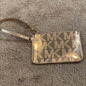 Michael Kors Rose Gold Jet Set Metallic Wristlet